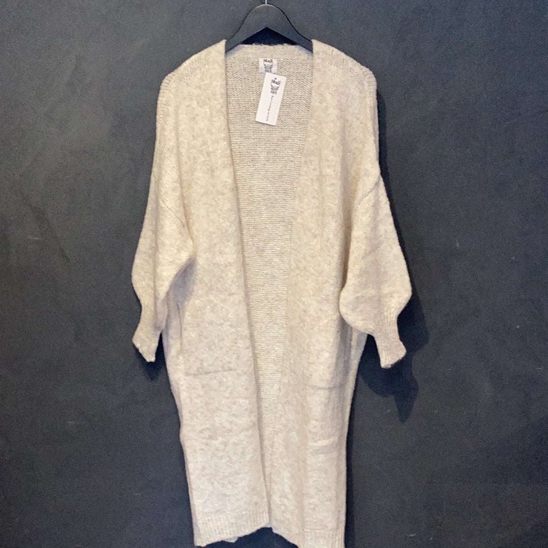 Cardigan Softy. Color: Creme. One Size