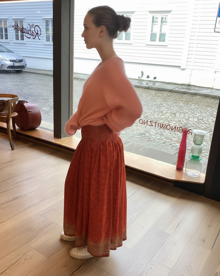 Vienna skirt. One Size. No. 13K