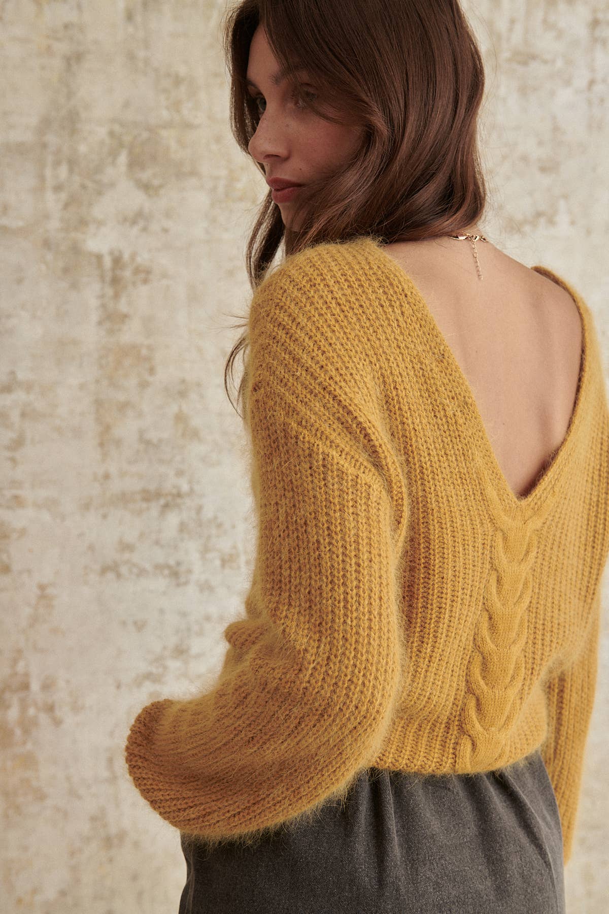MINUIT Sweater with Back Detail